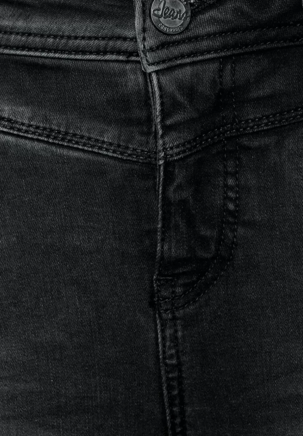 Casual Fit Jeans