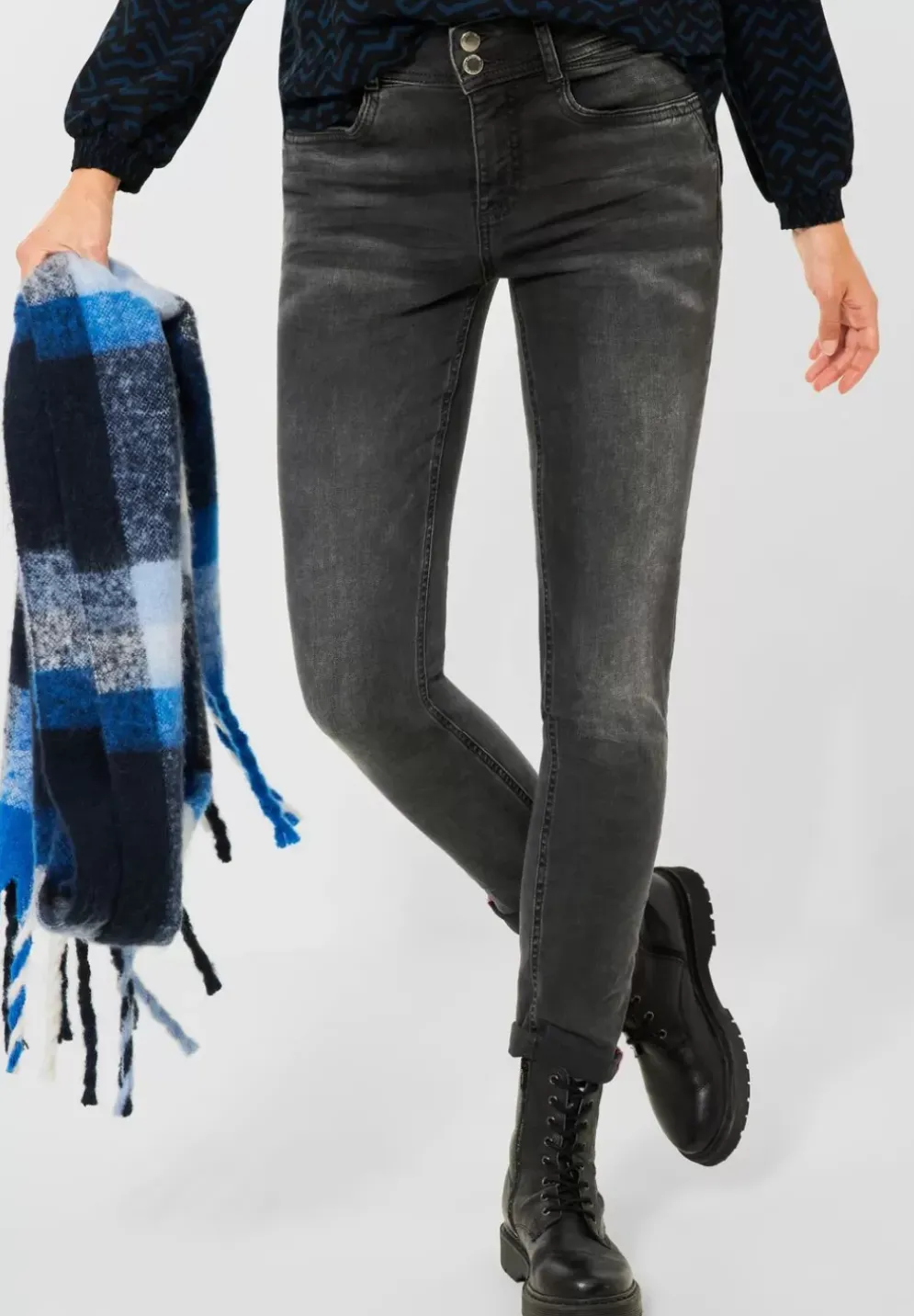 Casual Fit Jeans
