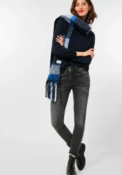 Casual Fit Jeans