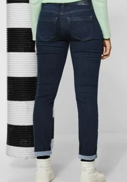 Casual Fit Jeans