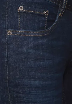 Casual Fit Jeans