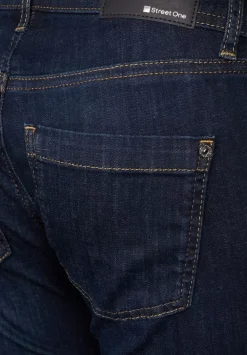 Casual Fit Jeans