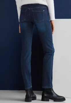 Casual Fit Jeans
