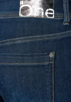 Casual Fit Jeans