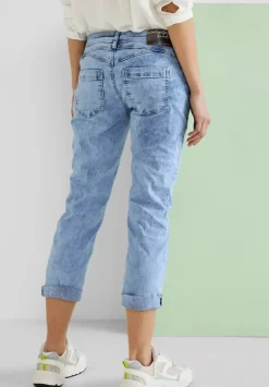 Casual Fit Jeans