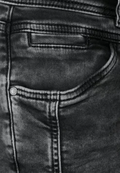 Casual Fit Jeans