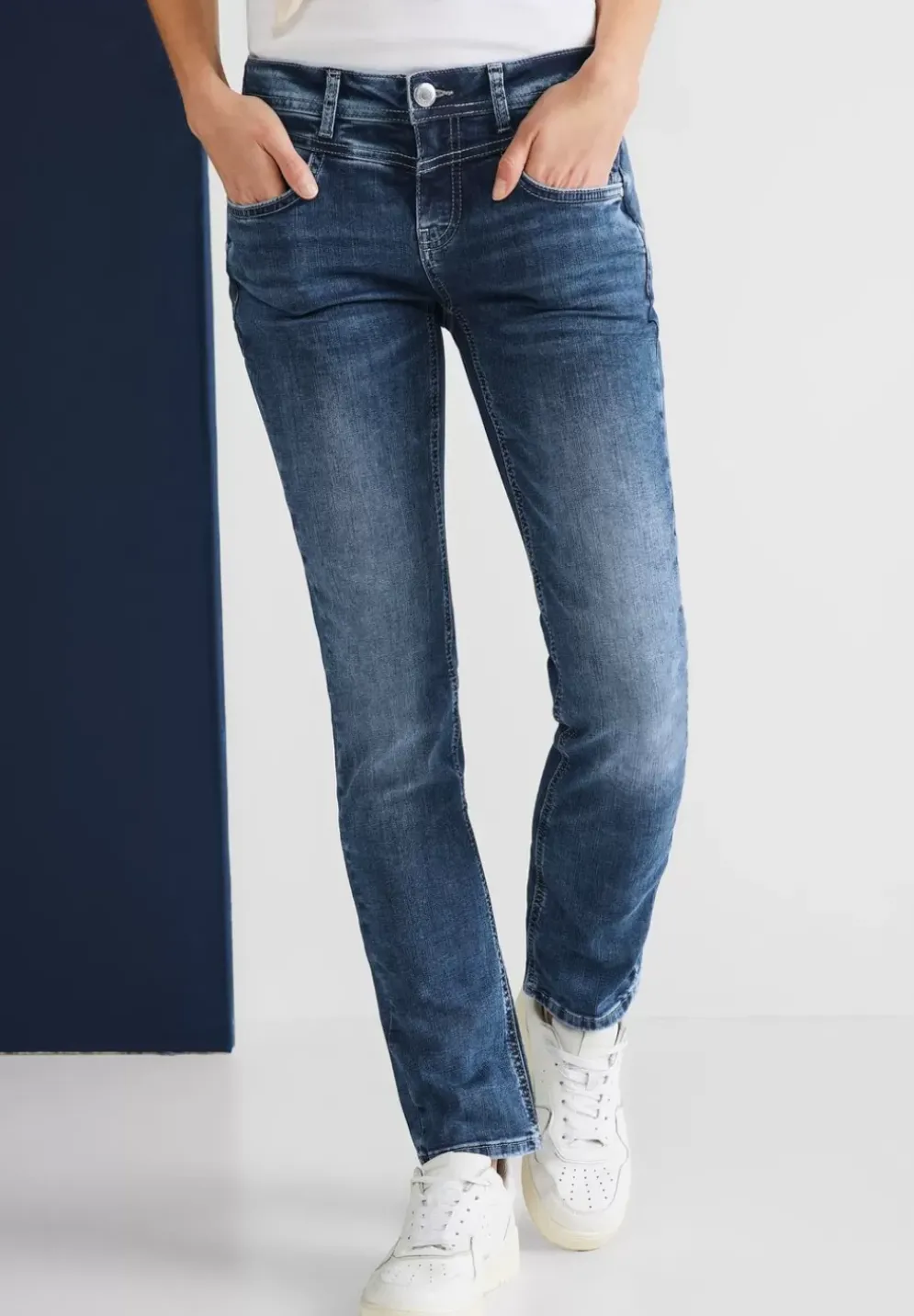 Casual Fit Jeans