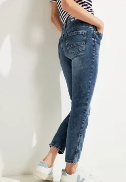 Casual Fit Jeans
