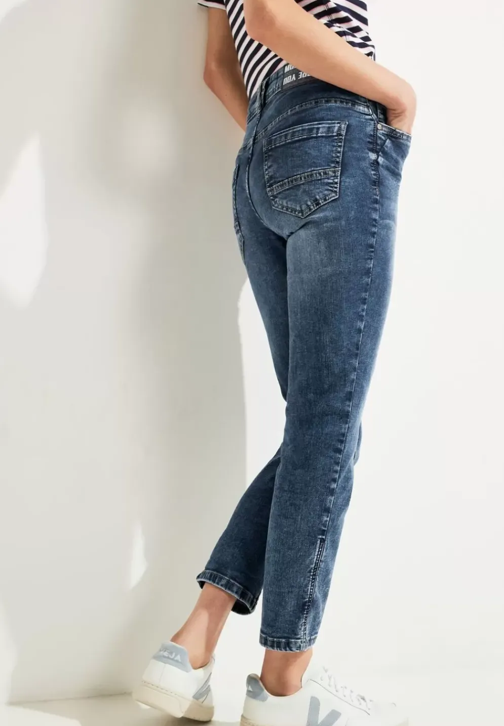 Casual Fit Jeans
