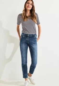 Casual Fit Jeans