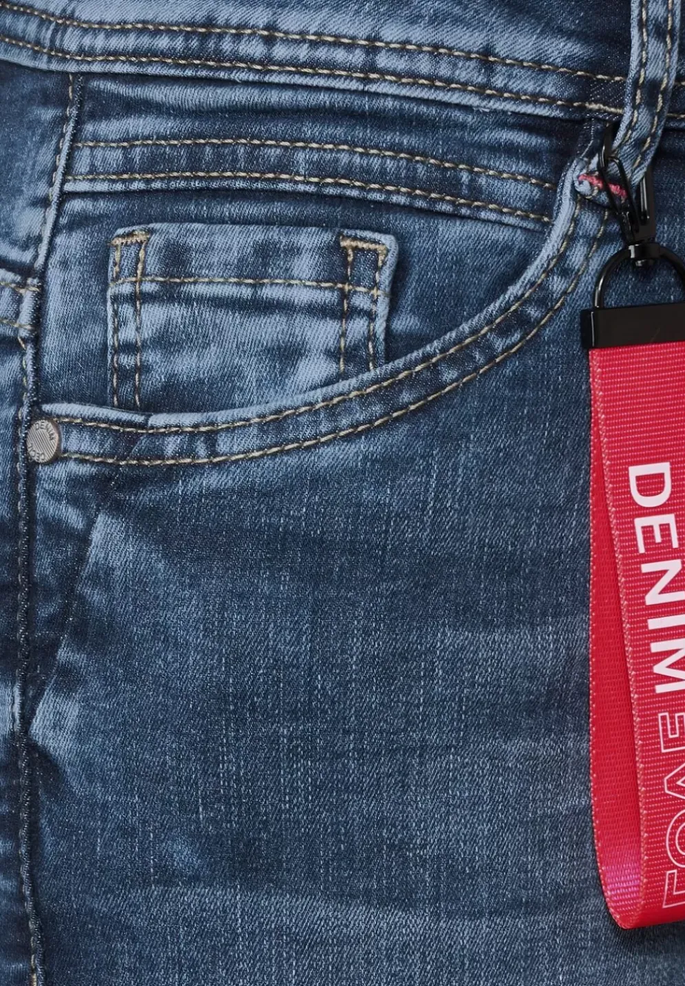 Casual Fit Jeans