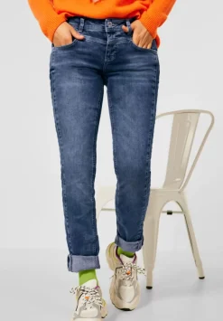 Casual Fit Jeans