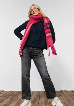 Casual Fit Jeans