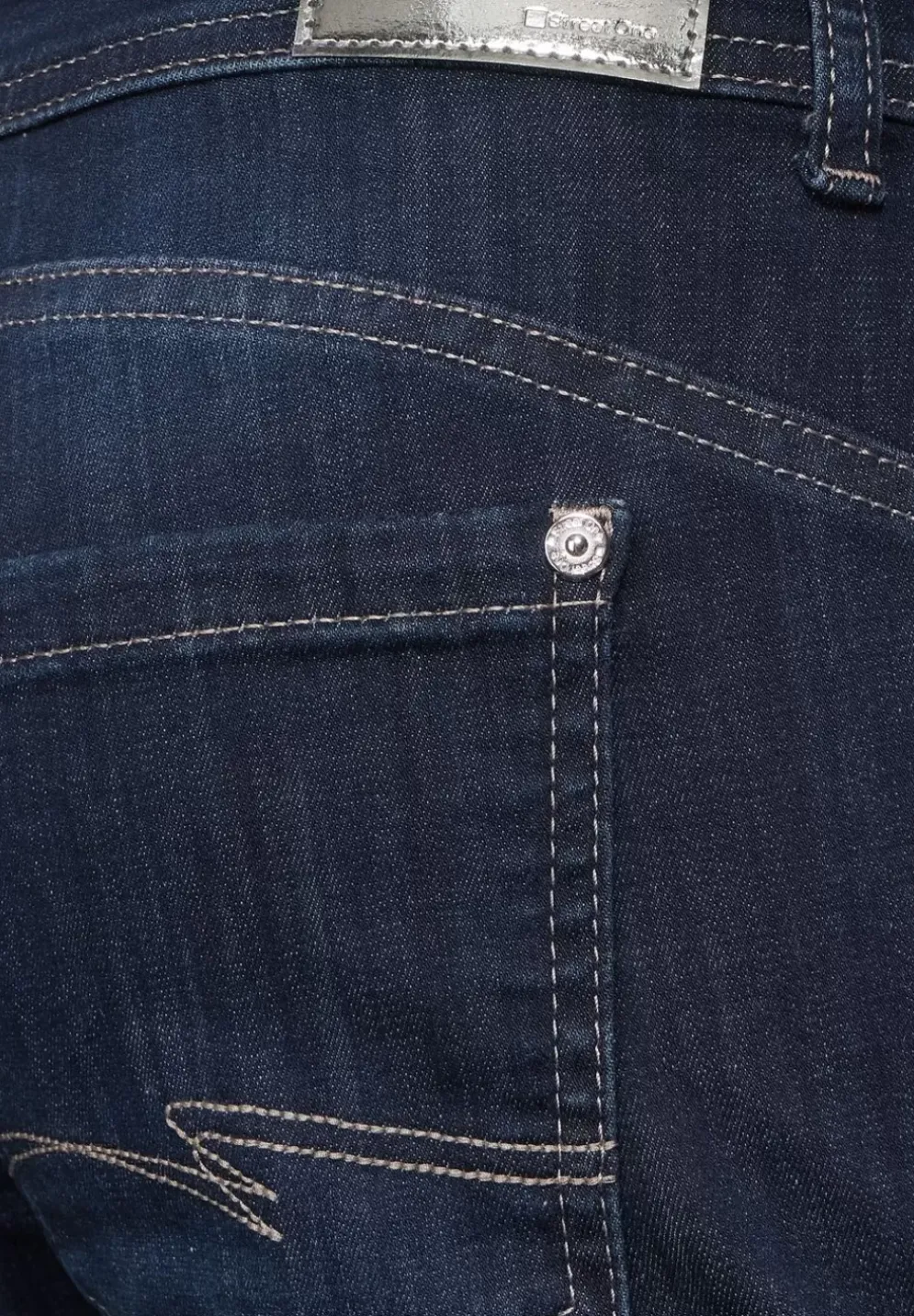 Casual Fit Jeans