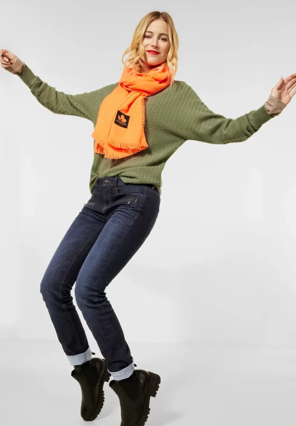 Casual Fit Jeans
