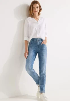 Casual Fit Jeans