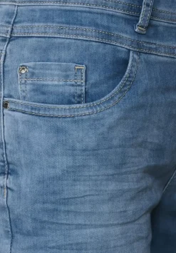 Casual Fit Jeans