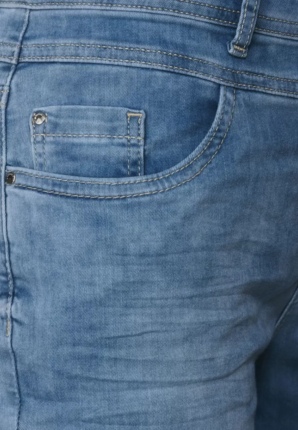 Casual Fit Jeans