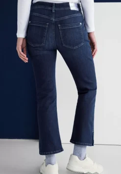 Casual Fit Jeans