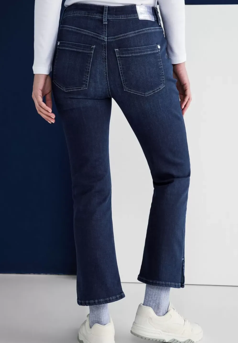 Casual Fit Jeans