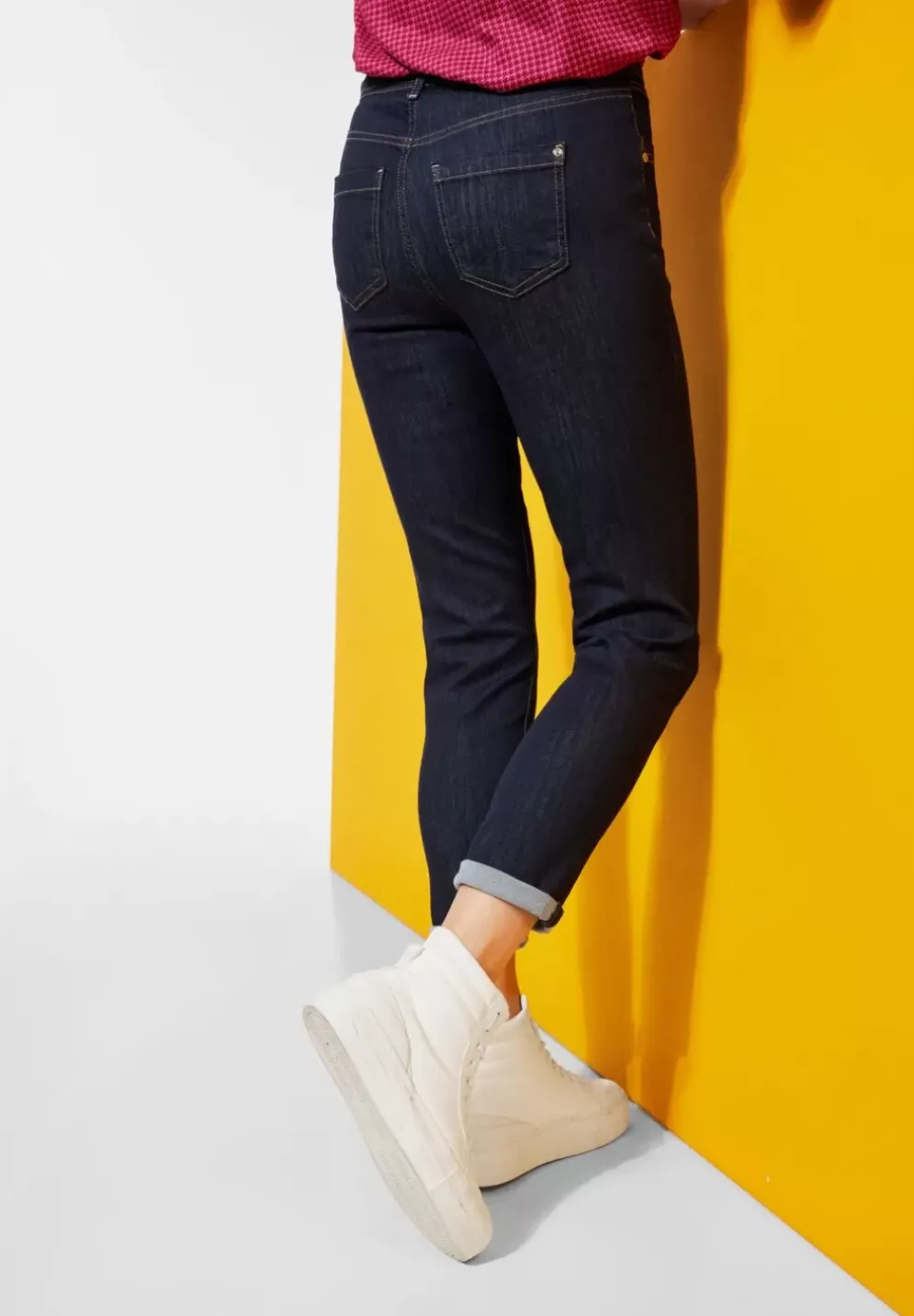 Casual Fit Jeans