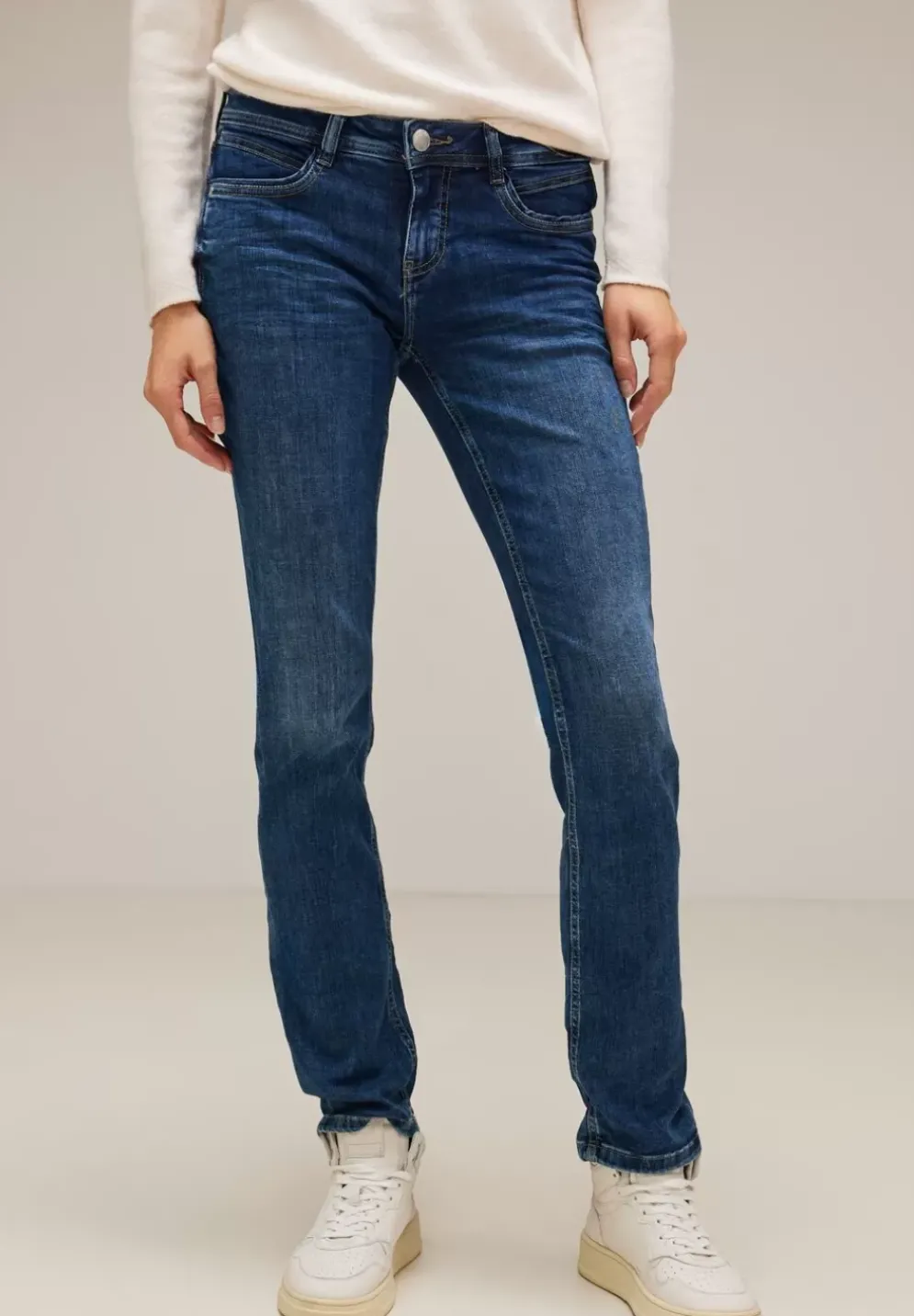 Casual Fit Jeans
