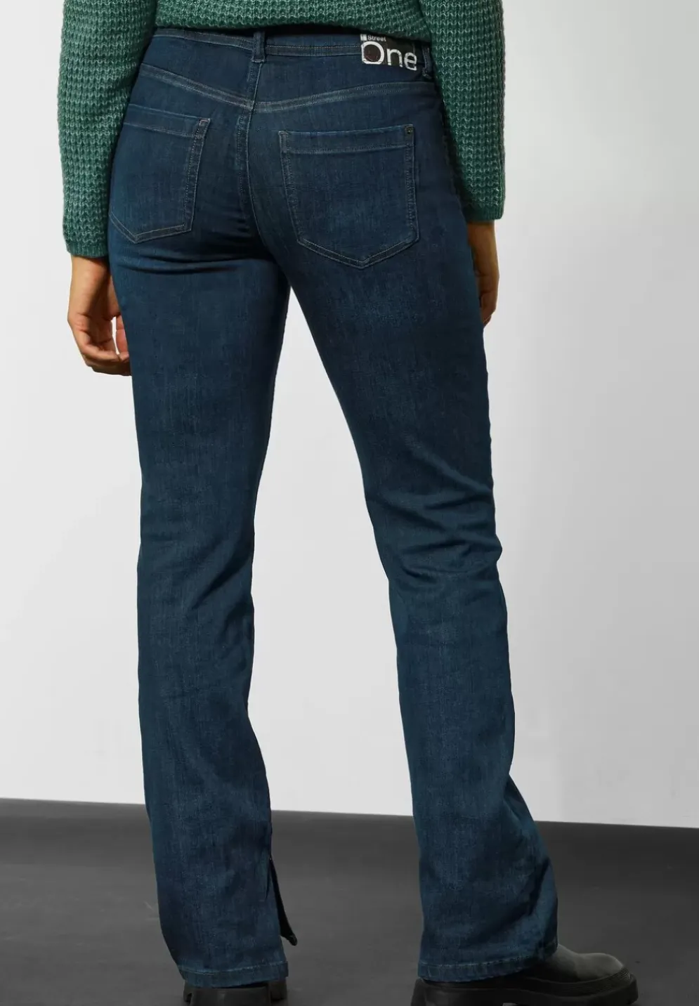 Casual Fit Jeans