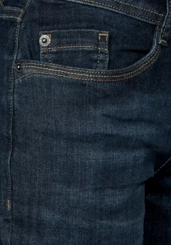 Casual Fit Jeans