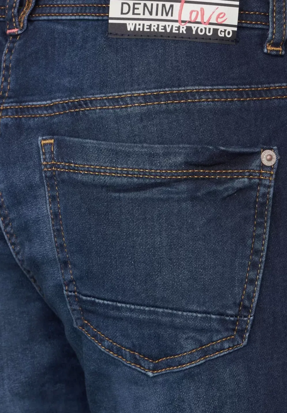 Casual Fit Jeans