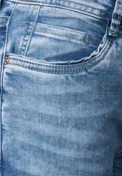 Casual Fit Jeans