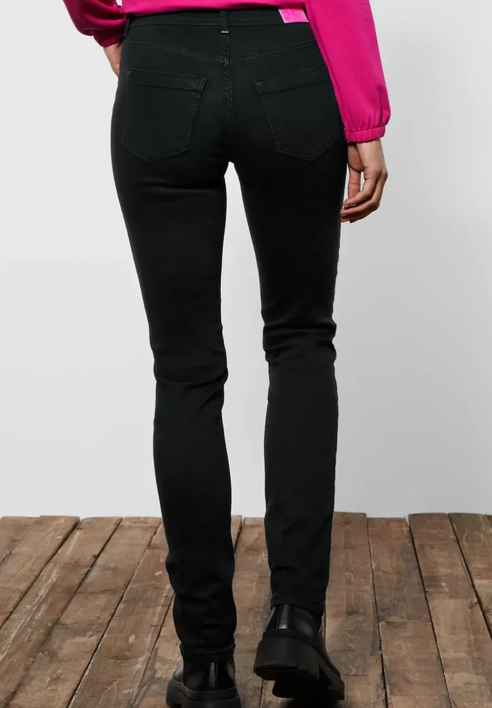 Casual Fit Jeans