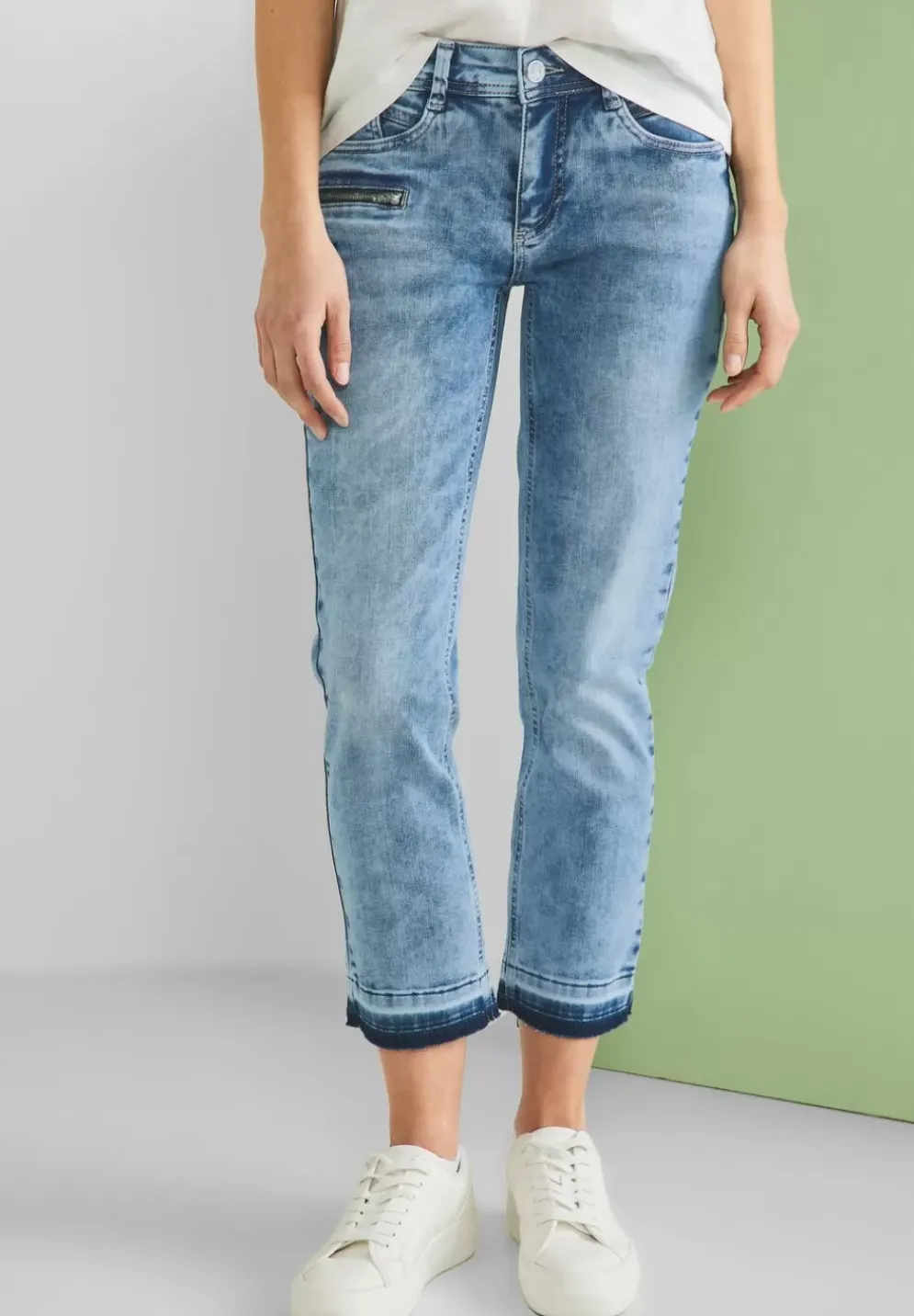 Casual Fit Jeans
