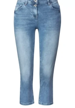 Casual Fit Jeans In 3/4