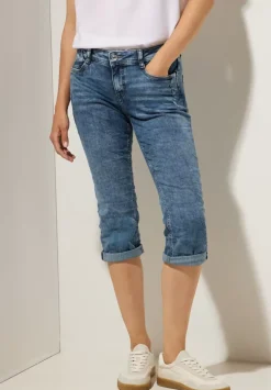 Casual Fit Jeans In 3/4