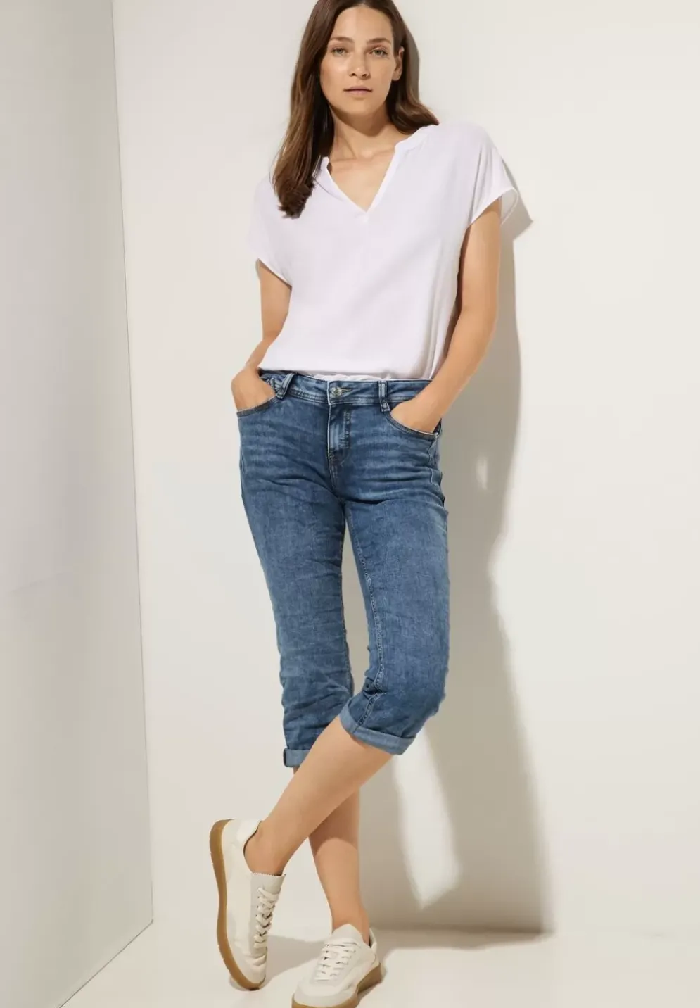 Casual Fit Jeans In 3/4