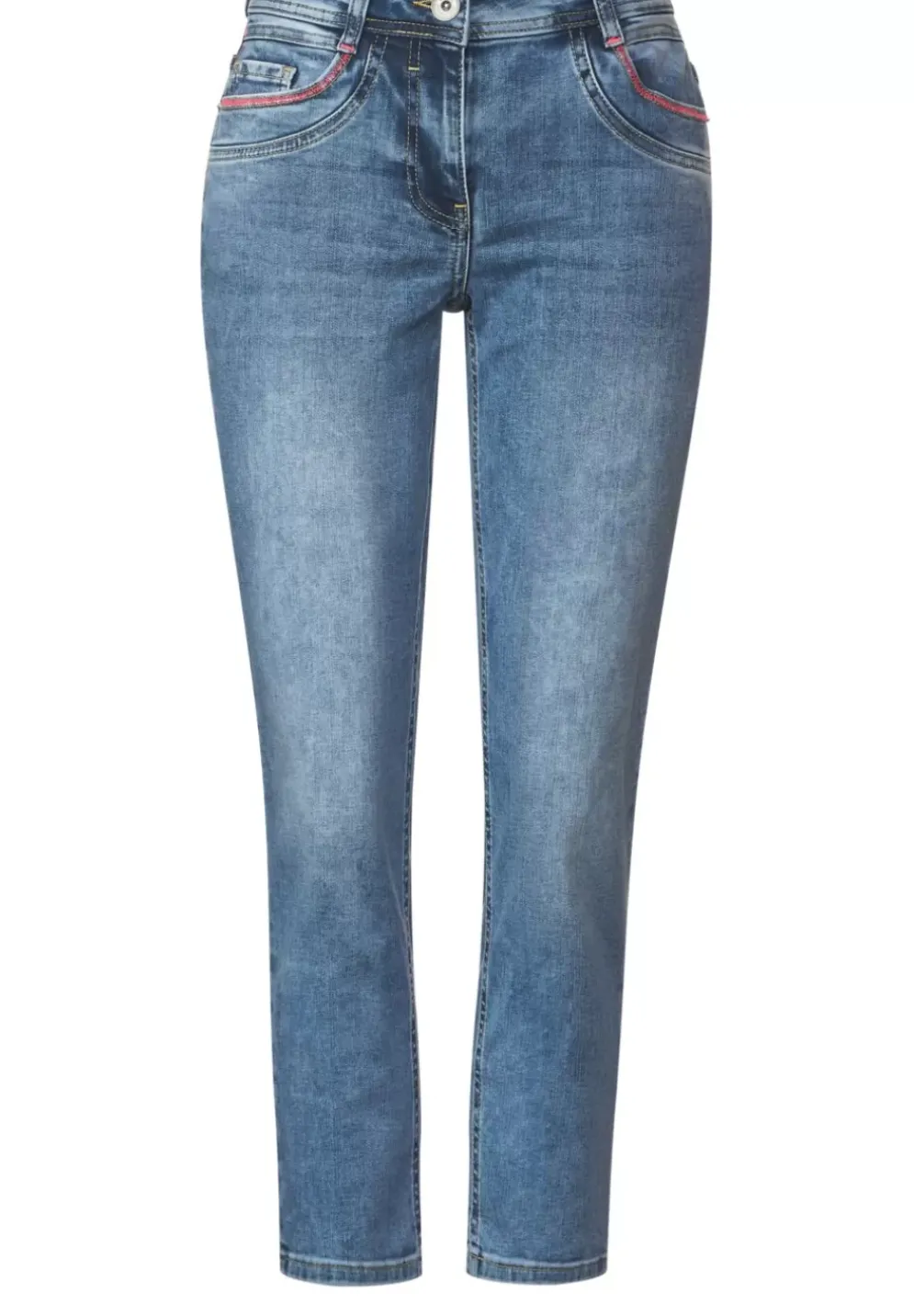 Casual Fit Jeans In 7/8