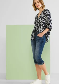 Casual Fit Jeans In 3/4