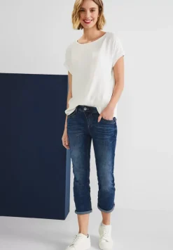 Casual Fit Jeans In 7/8