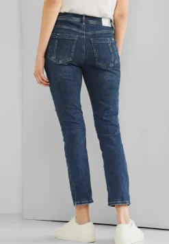 Casual Fit Jeans Mit Stretch