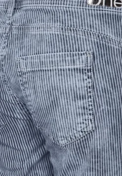 Casual Fit Jeansbermuda