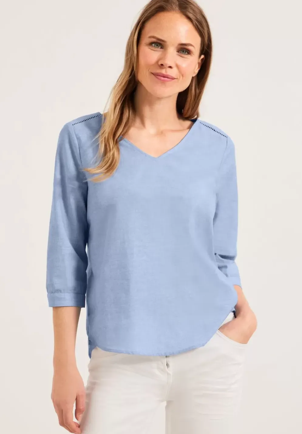 Chambree V-Neck Bluse