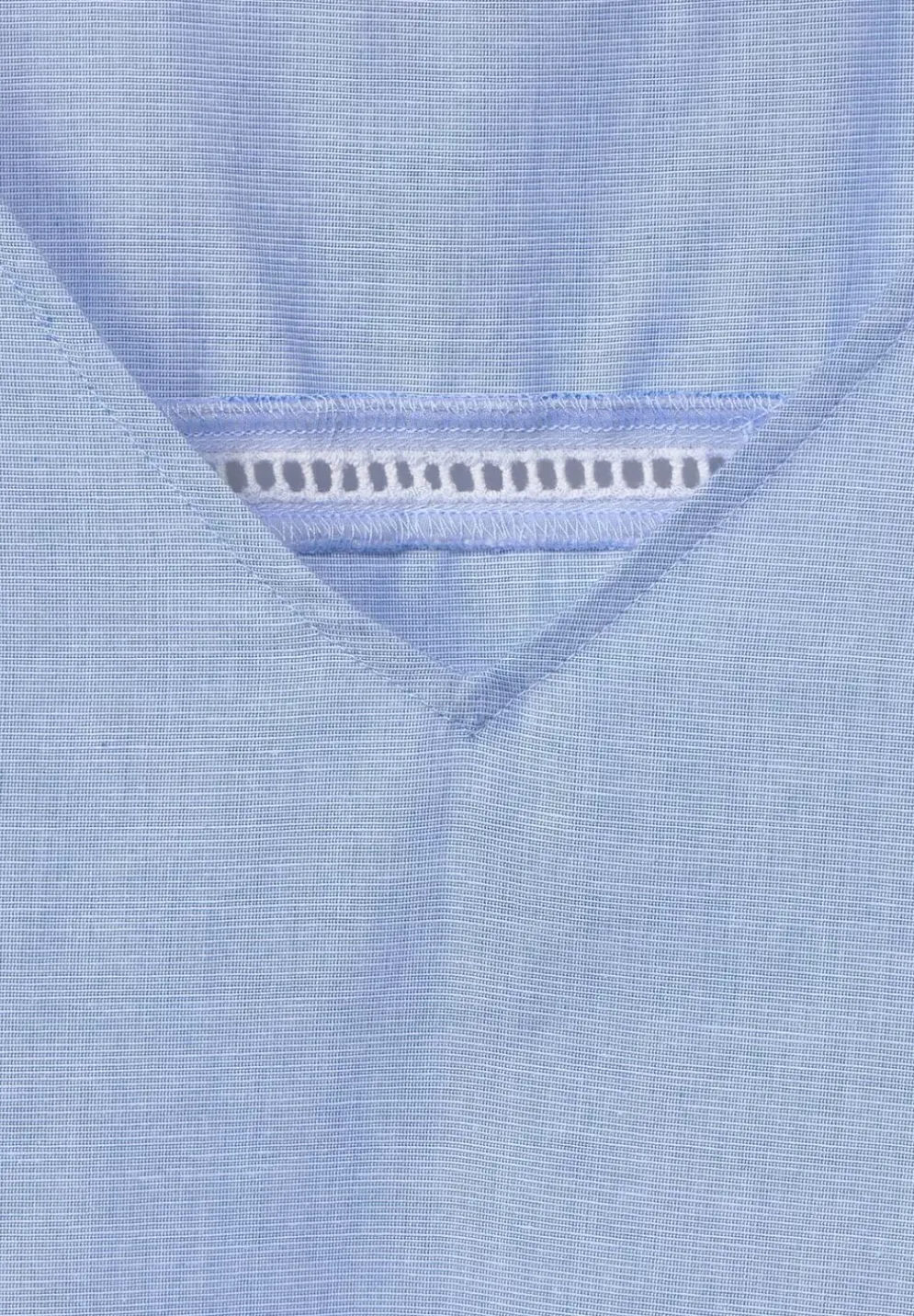 Chambree V-Neck Bluse