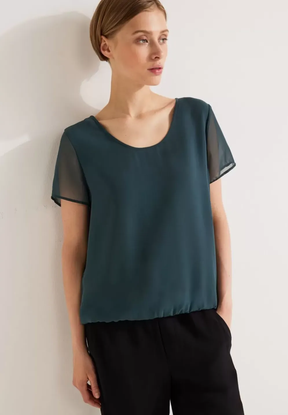 Chiffonbluse Mit Cut Outs