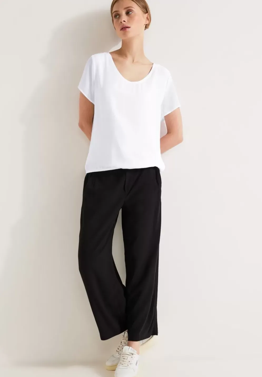 Chiffonbluse Mit Cut Outs