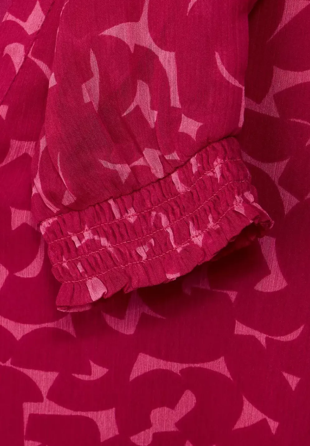 Chiffonkleid Im Tunikastyle