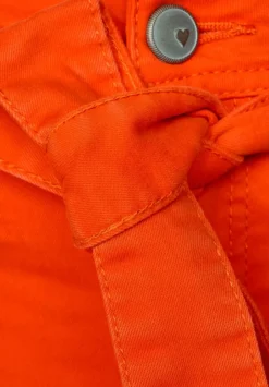 Denim-Bermuda Im Colour-Look