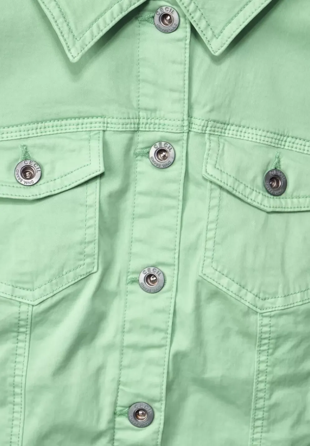 Farbige Jeansjacke