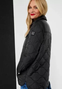 Gestepptes Overshirt