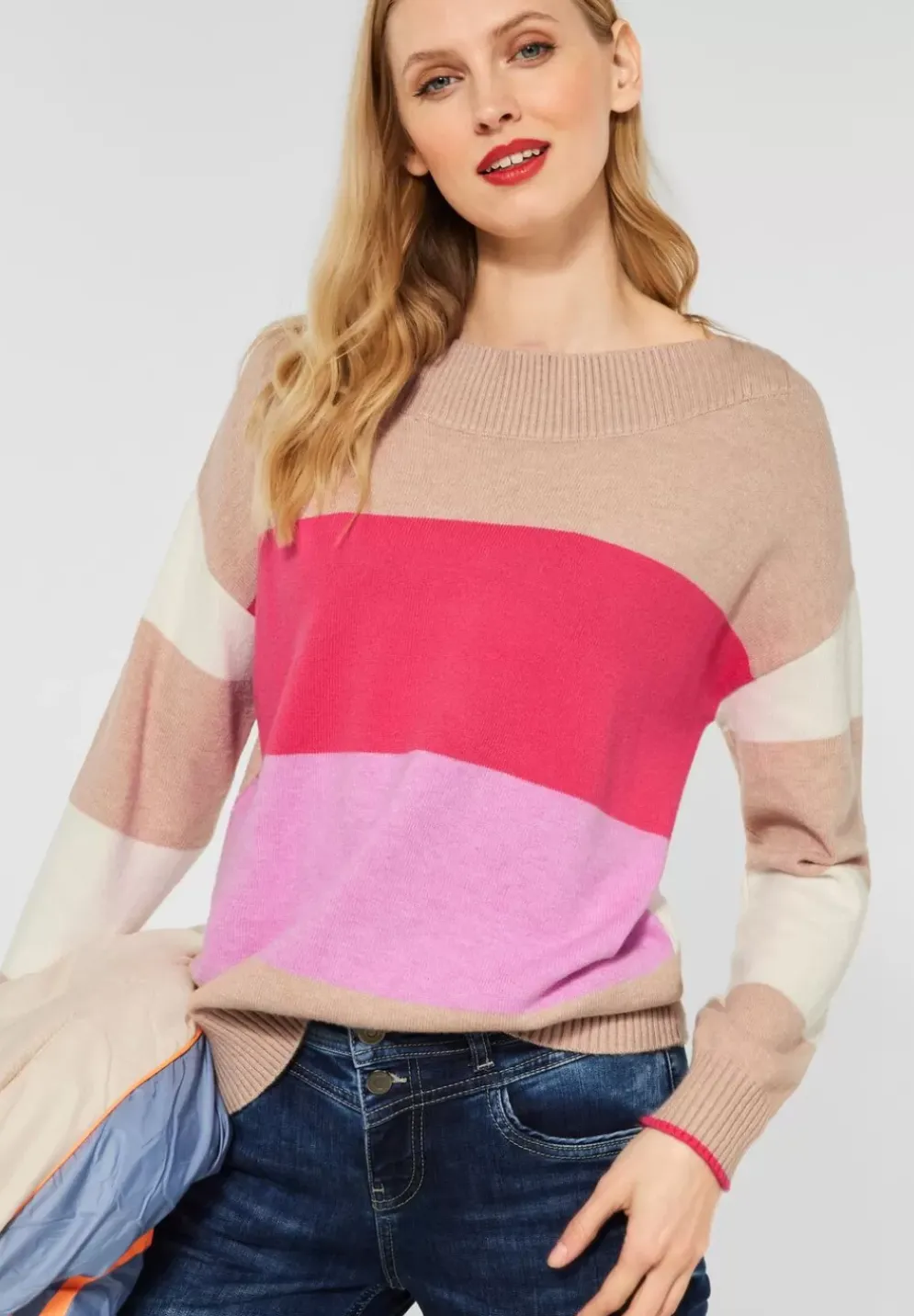 Gestreifter Pullover