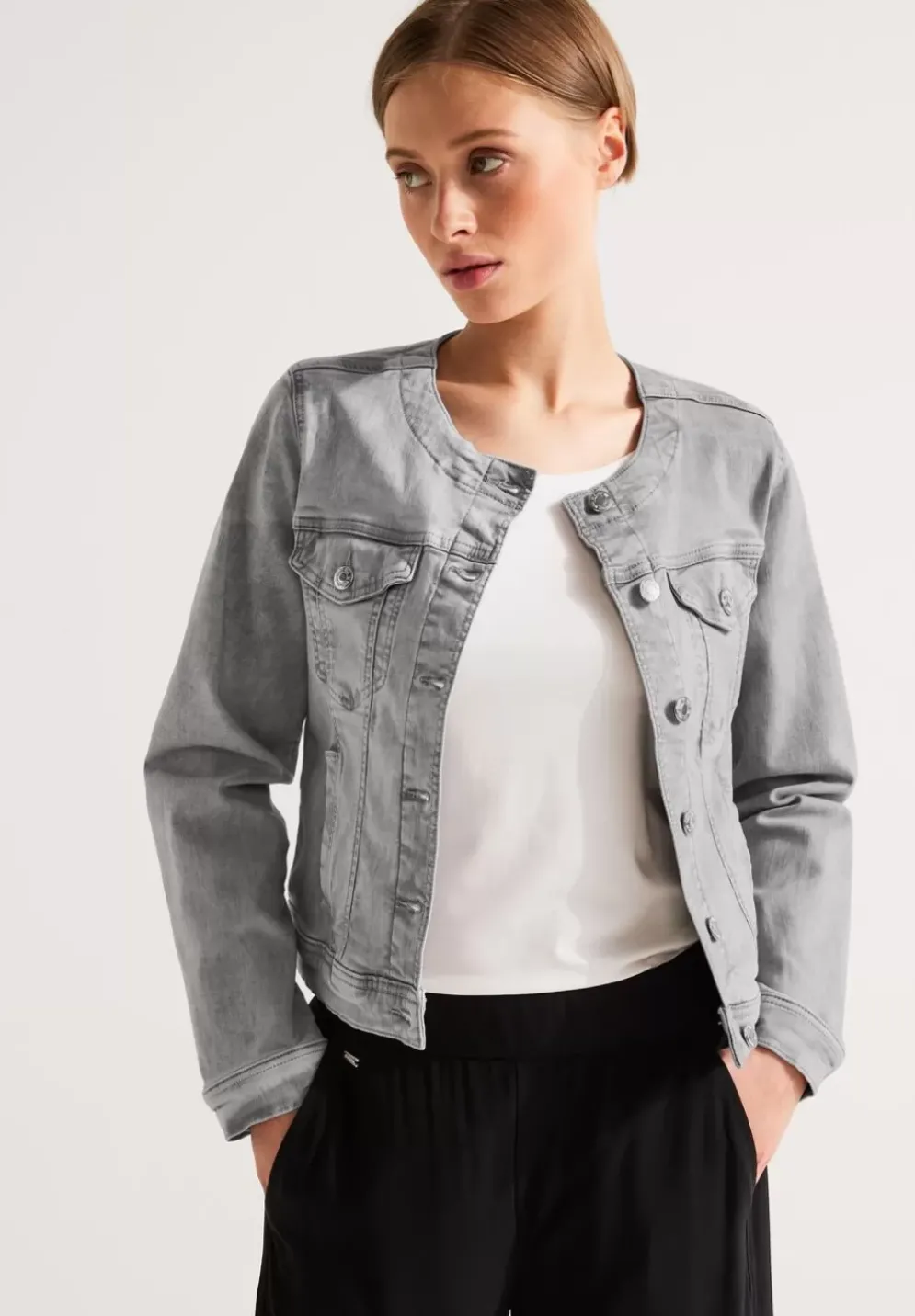 Graue Jeansjacke